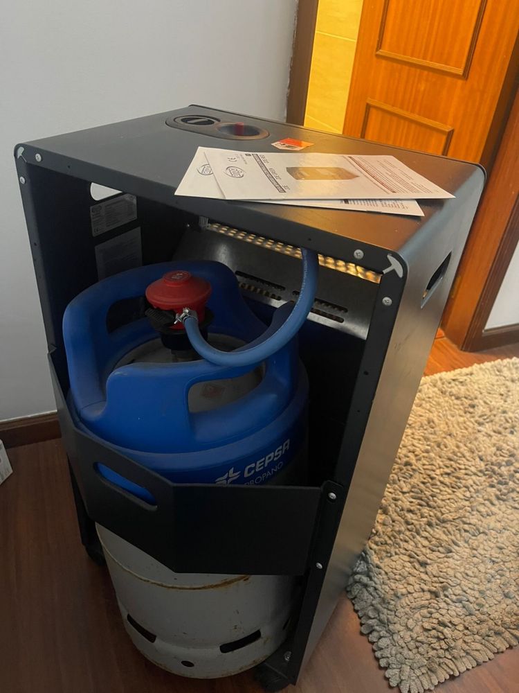 Aquecedor a Gás Italiano | 3 Potências | Semi-novo e eficiente