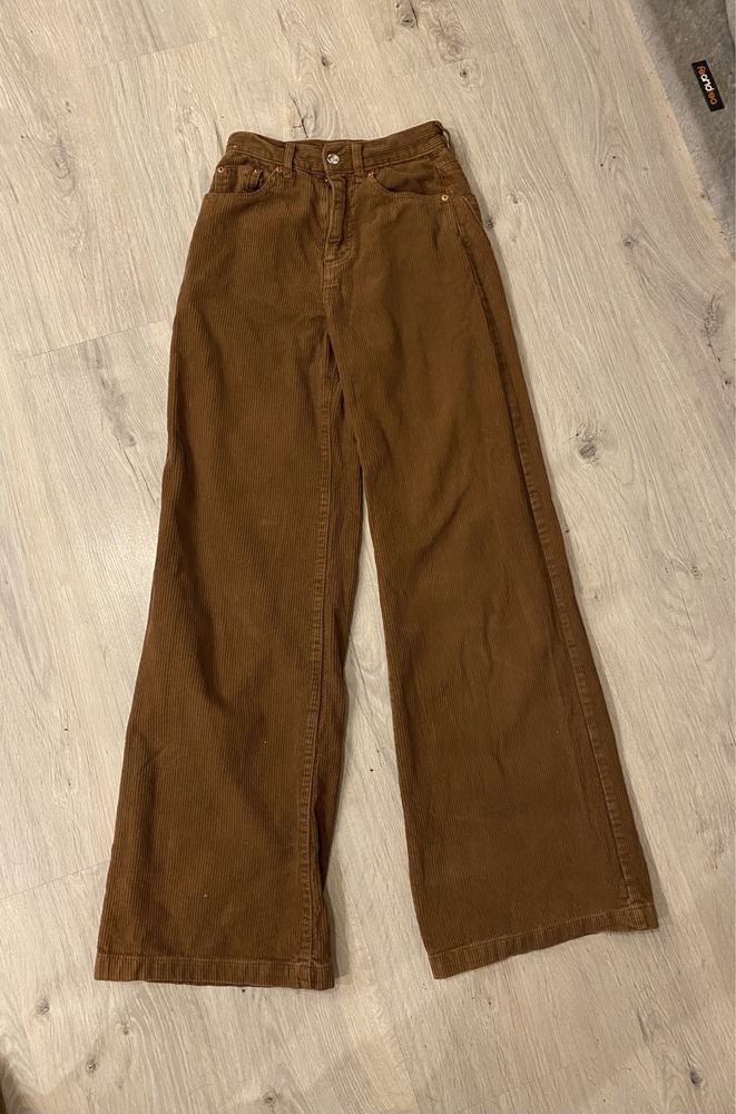 Beżowo brązowe vintage spodnie Pull&Bear