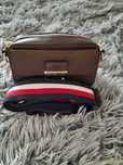 Mała torebka  TOMMY HILFIGER