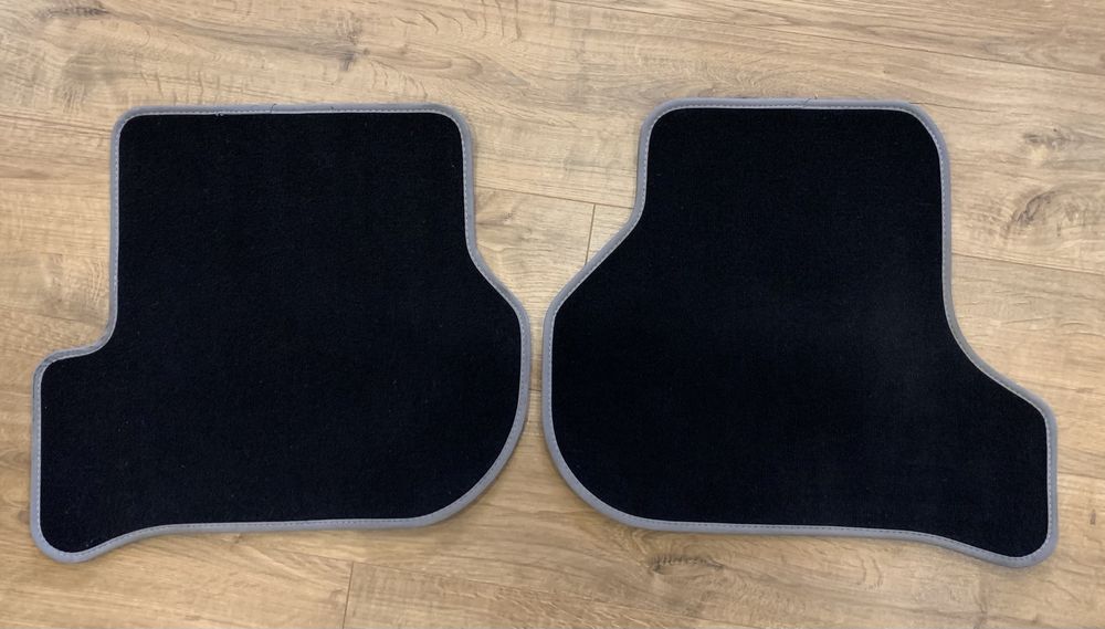 задні килимки Skoda Octavia a5 vrs 1z1863011k62u