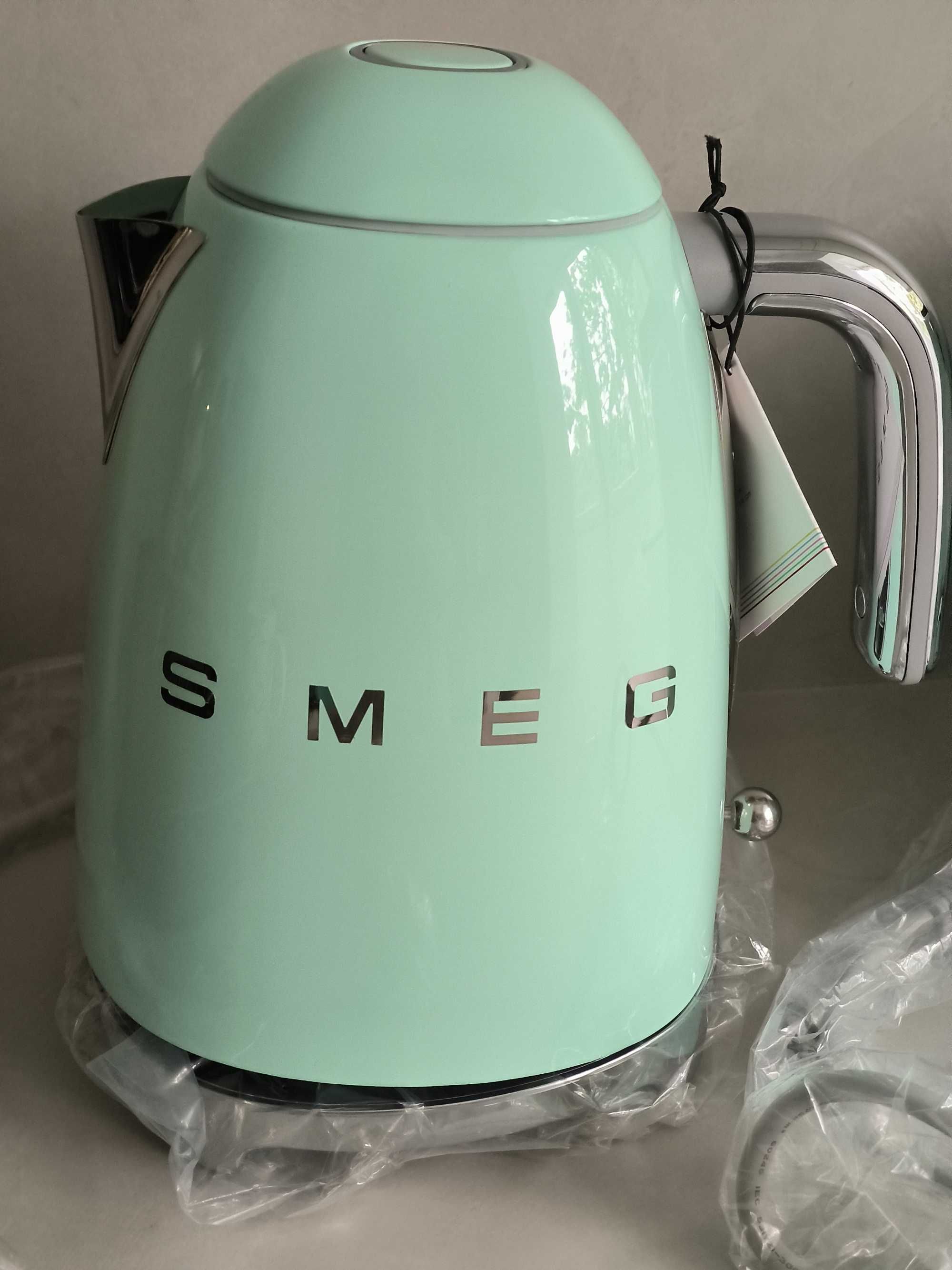 Smeg Torradeira + Chaleira NOVAS