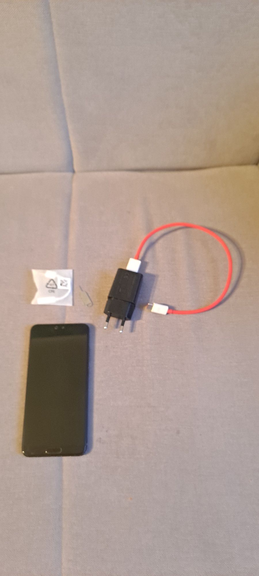 Smartfon Huawei P20 zestaw