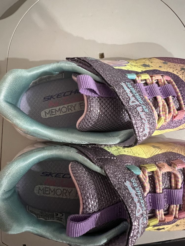 Кросівки Skechers light 28 р з вогниками