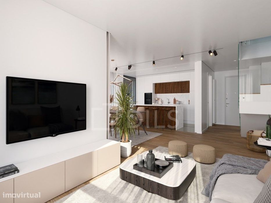 Apartamento T4 duplex com varandas em novo empreendimento em Caxias