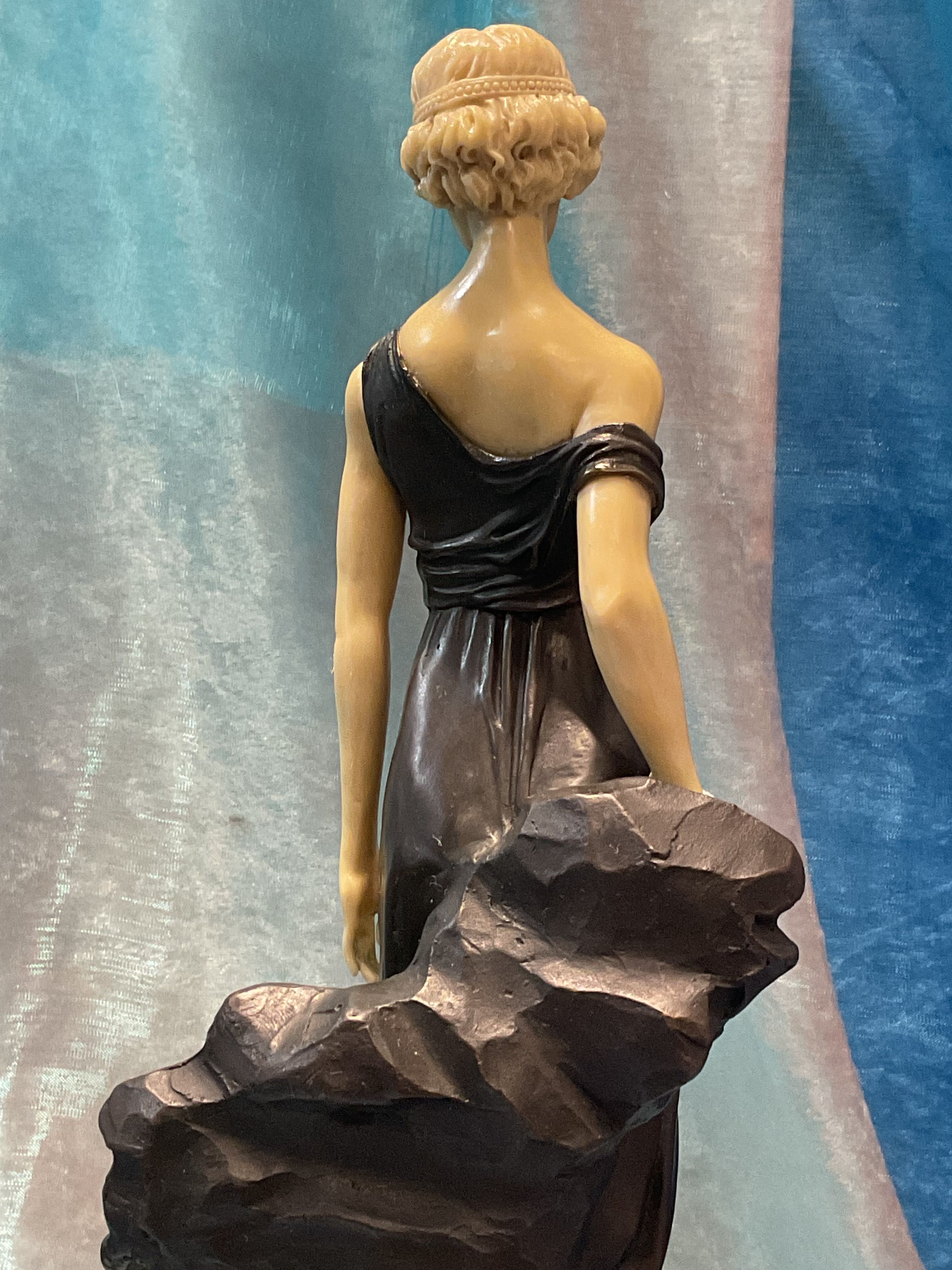 Escultura lady bronze 37 cm