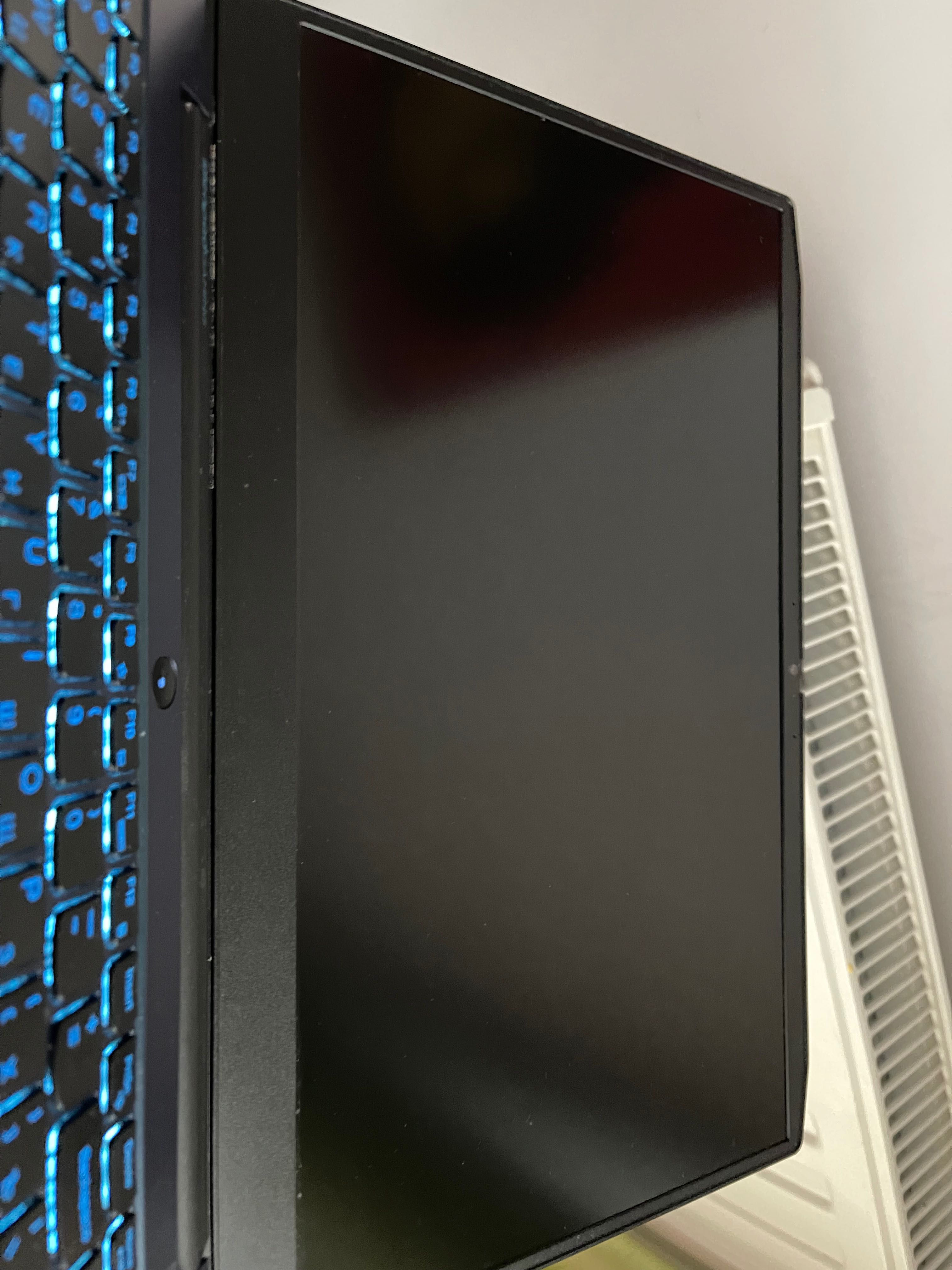 Laptop Lenovo gamingowy