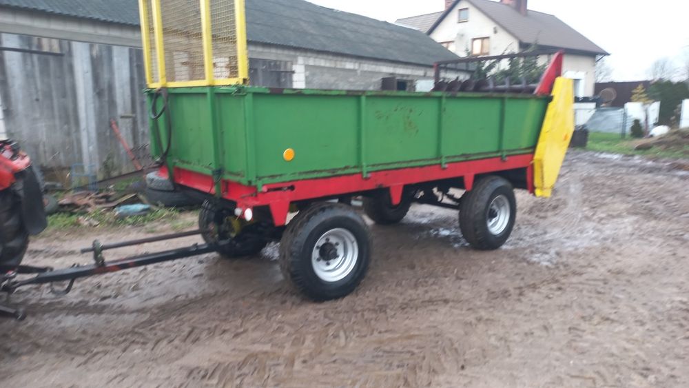 Rozrzutnik obornika ładny