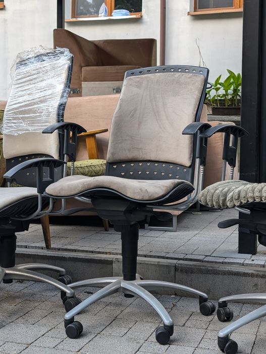 FOTELE Biurowe Sitag Reality. Obrotowe Nowoczesne Tapicerowanie