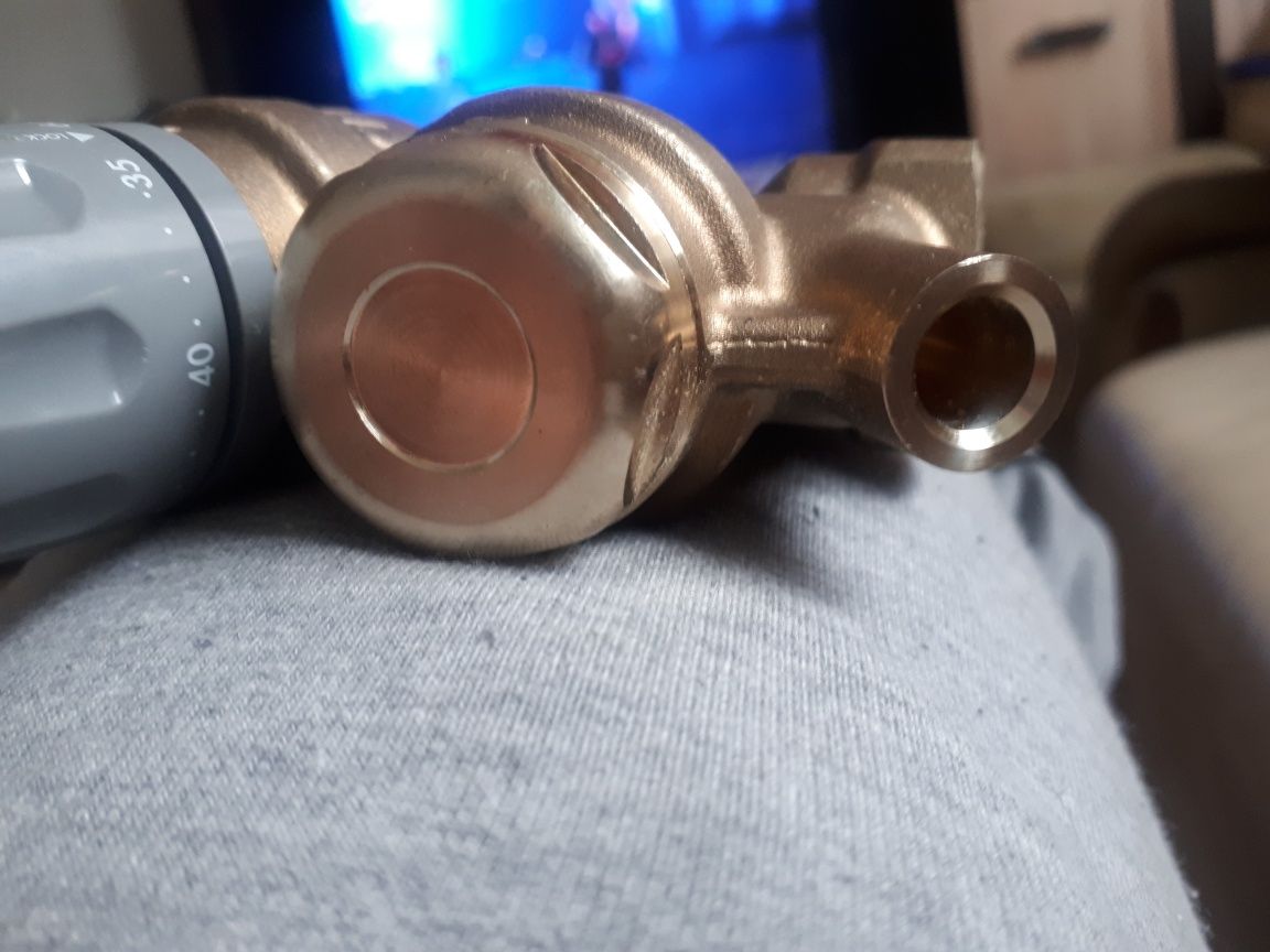 Zawór termostatyczny CALEFFI 1/2", z termometrem 116240