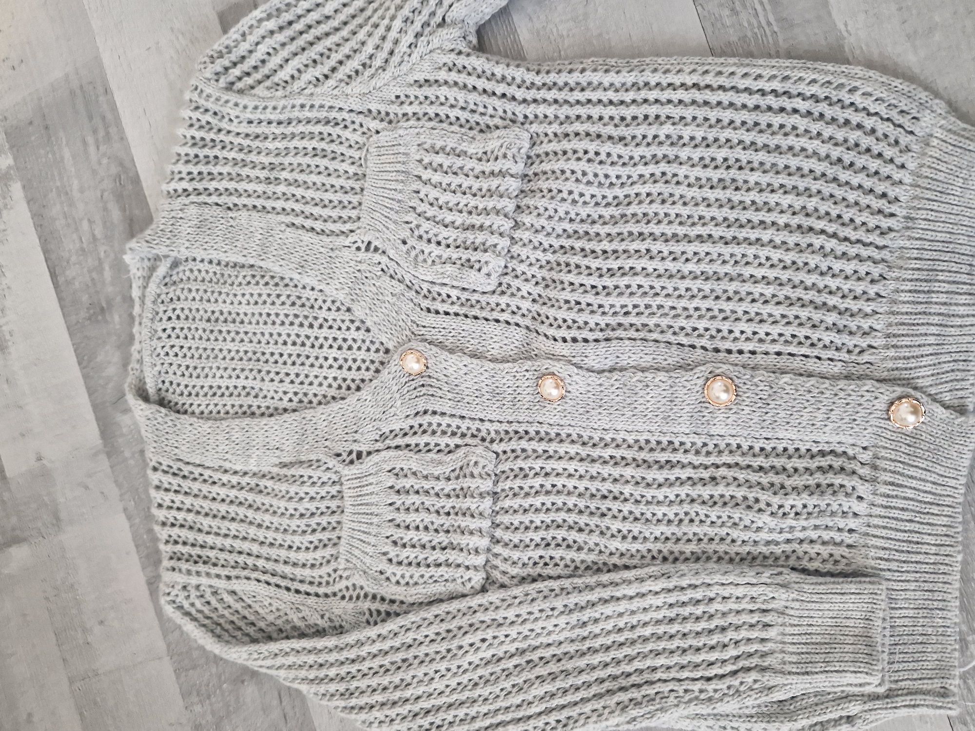 Sweter 134 140 nowy kardigian  narzutkq