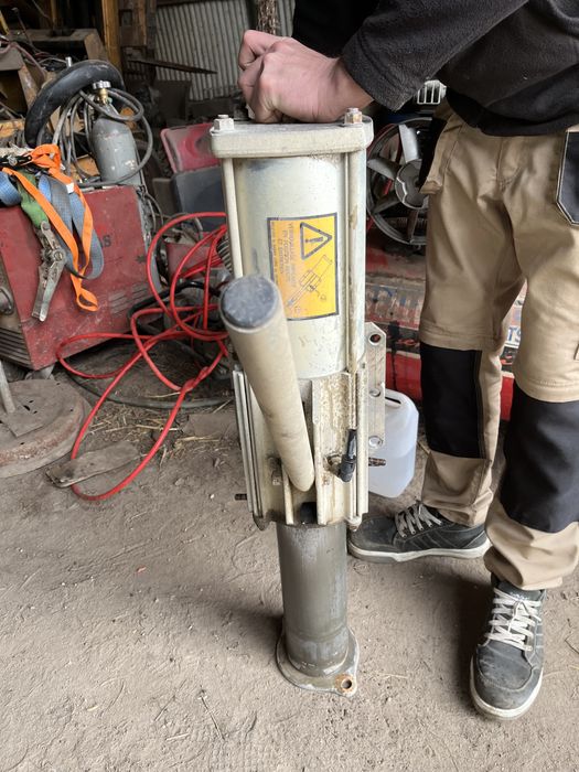 Siłownik pneumatyczny