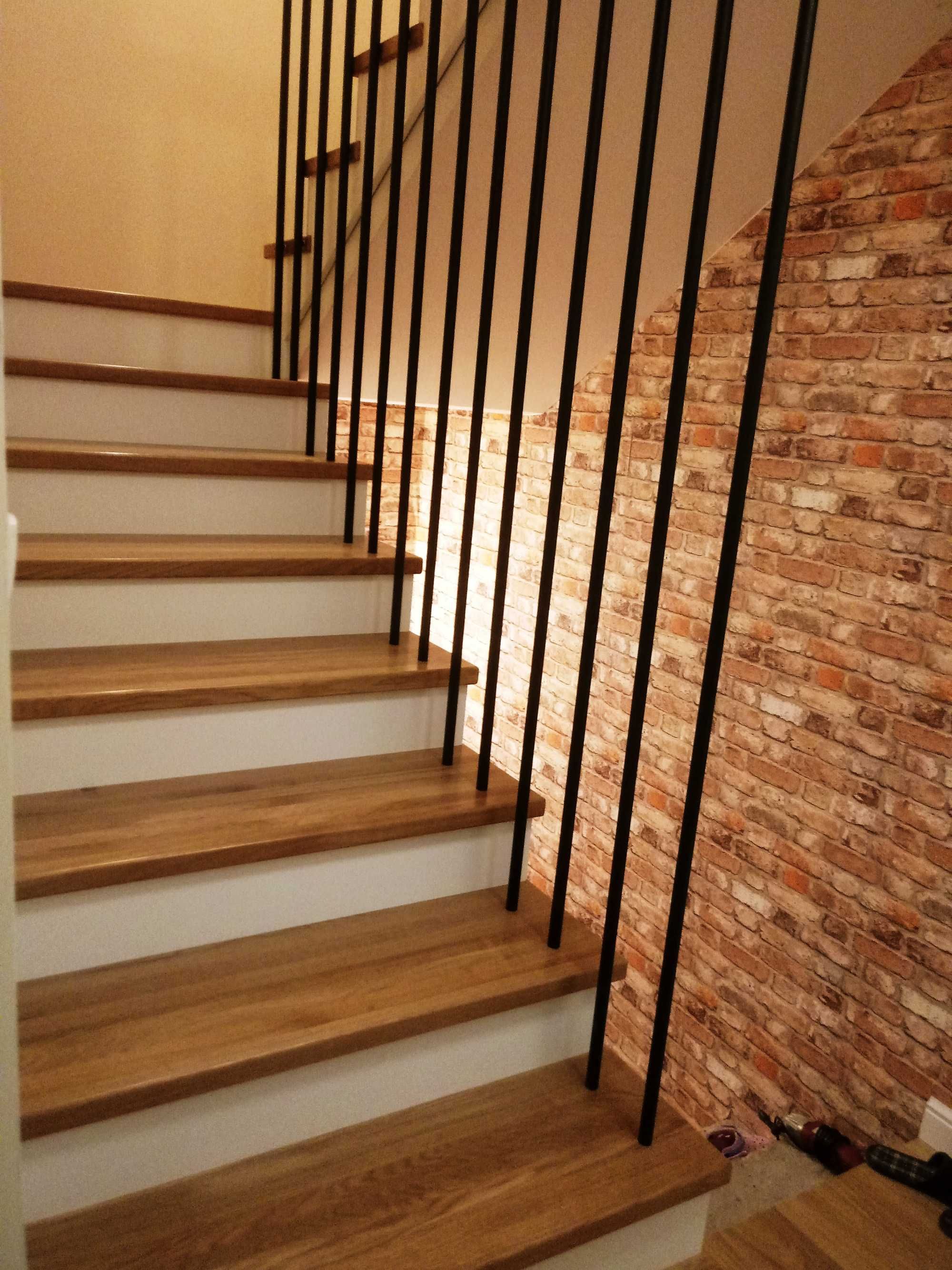 Balustrady spawane wewnętrzne schodowe