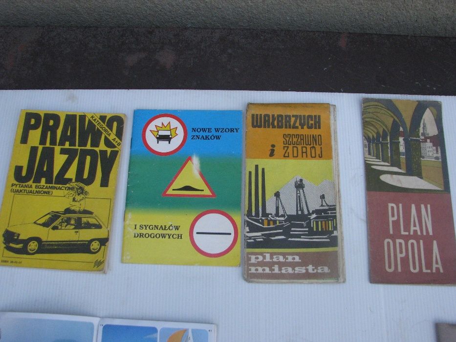 książka przepisy kat, a i b 1991 gazety, mapy miast prl oraz lata 90