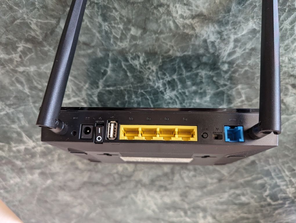 ADSL модем Asus DSL-N12U б/у