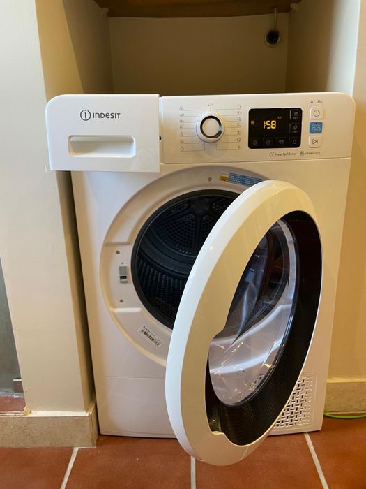 Máquina secar roupa Indesit