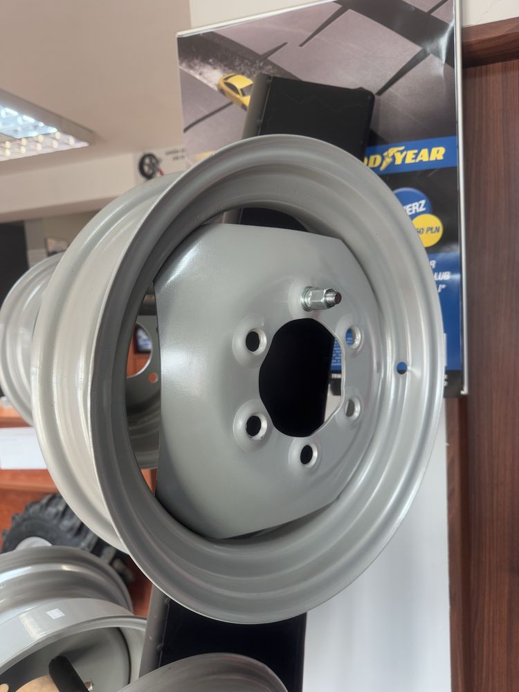 Felgi 4.5-16 przód Ursus C360 C330 MF 6otworów