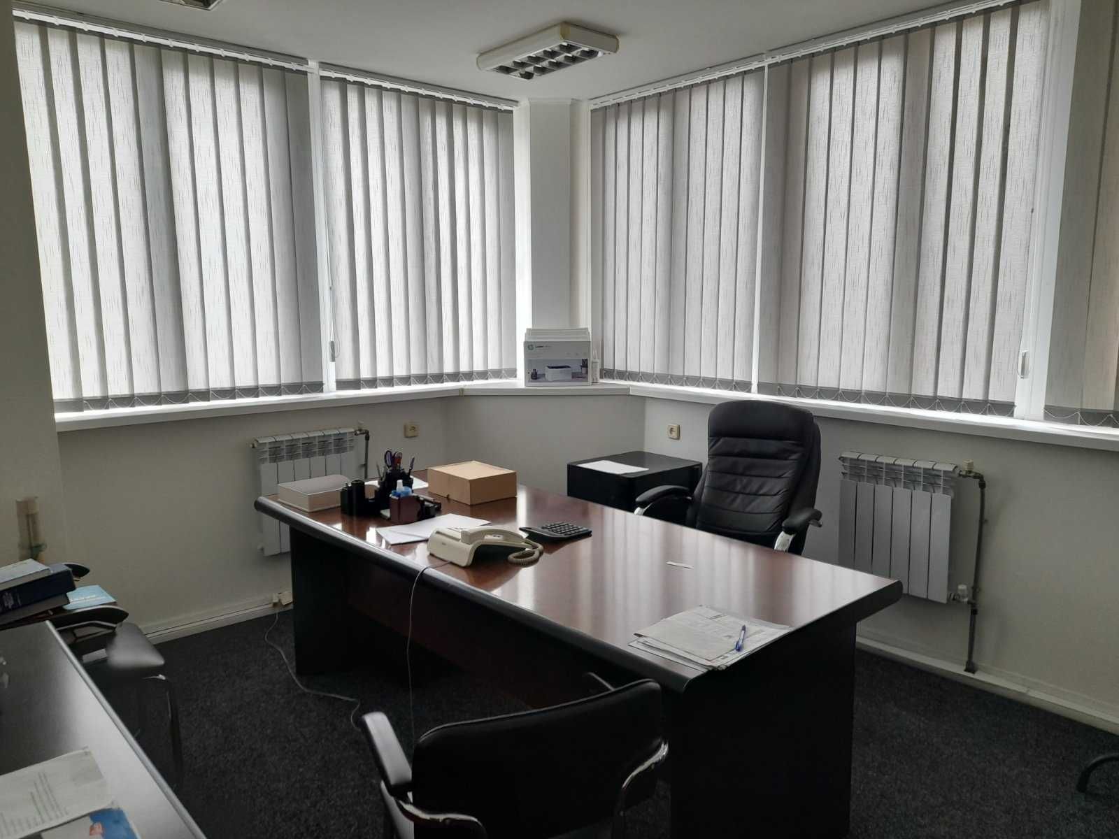Здається прекрасний офіс по вулиці Микільсько-Слобідській!