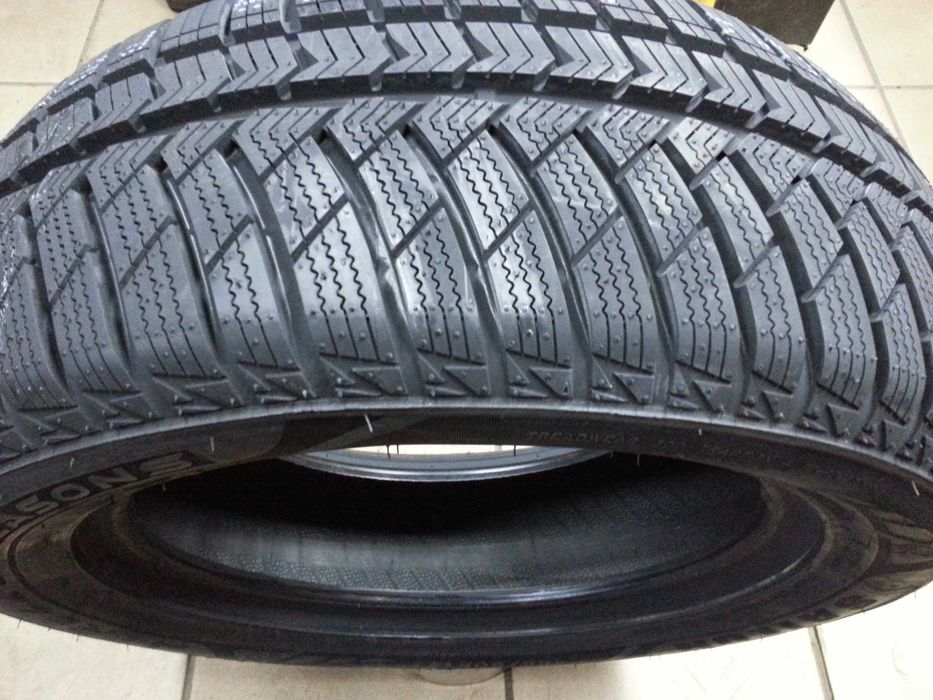 Opony całoroczne wielosezonowe 185/60r14 82H Sailun Atrezzo 4SEASONS