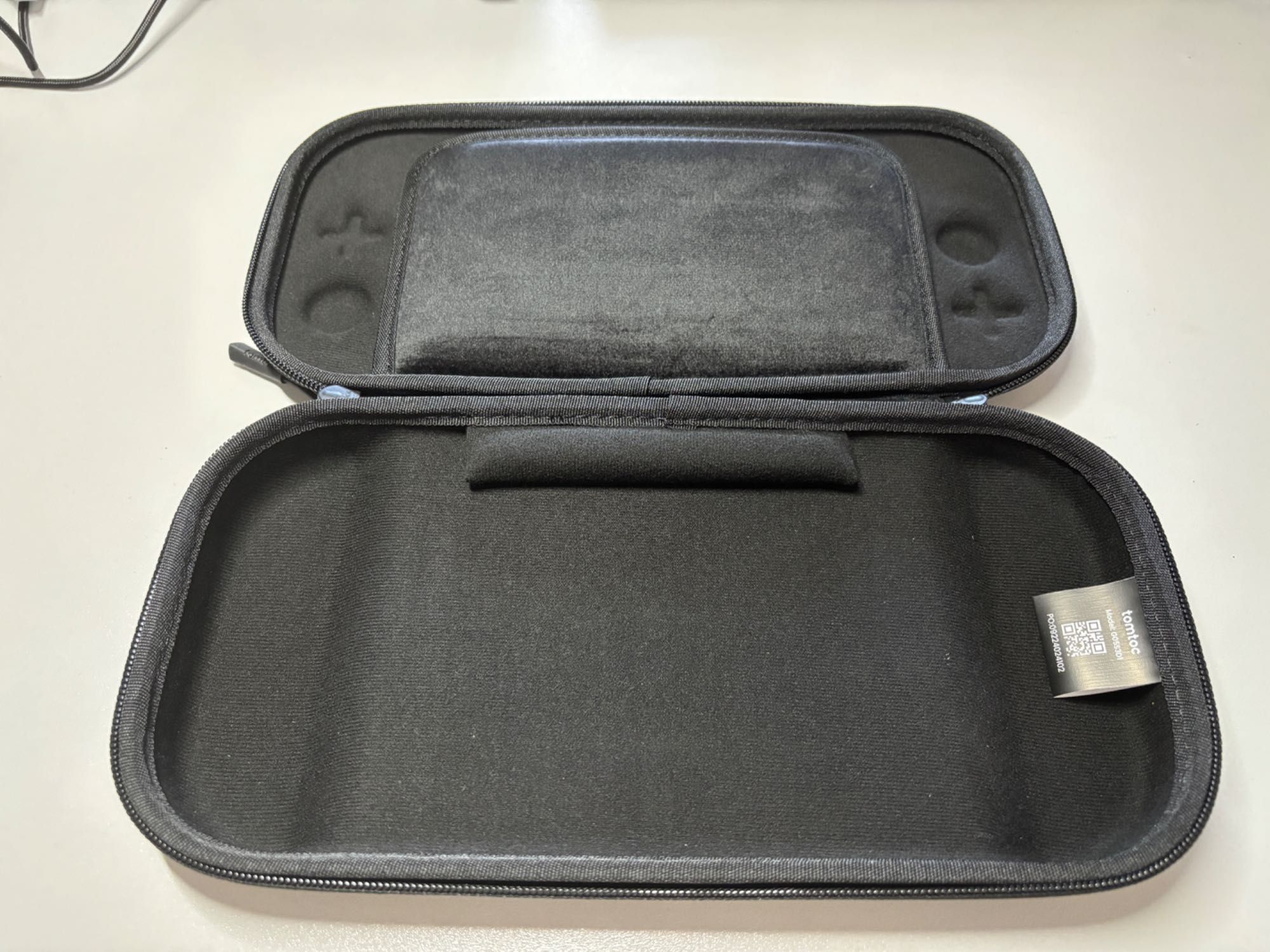 Nintendo Switch 2 Slim Case Pokrowiec Etui Futerał Tomtoc - G05