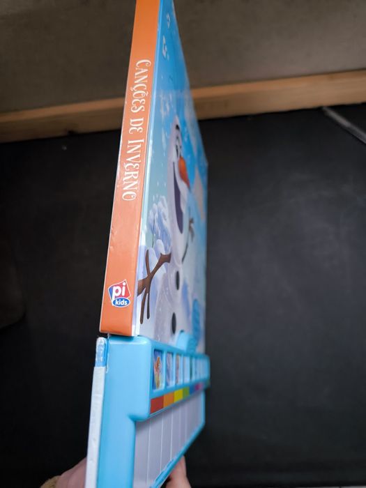 Livro / piano Frozen canções do inverno