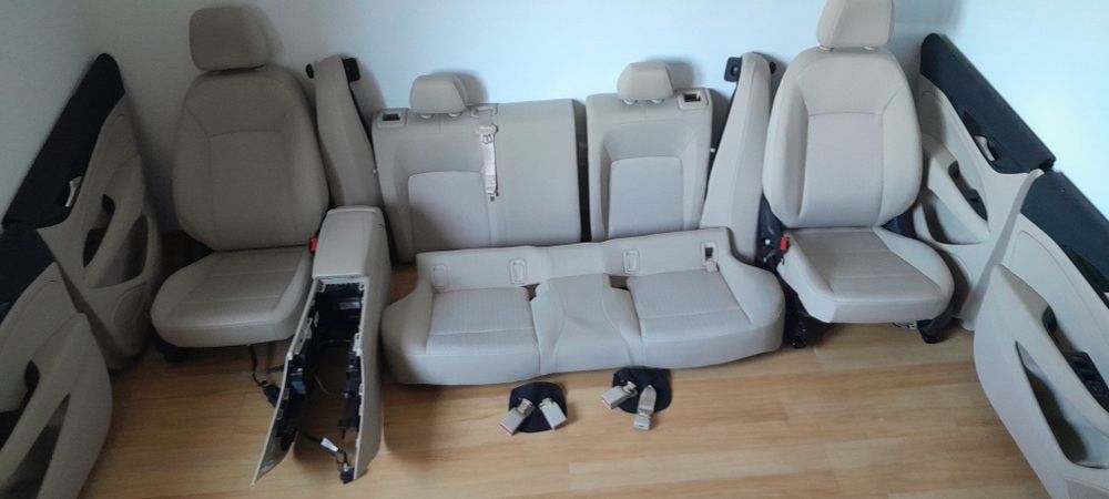 Opel Insignia b fotele komplet 
 TUNEL KOMPLET