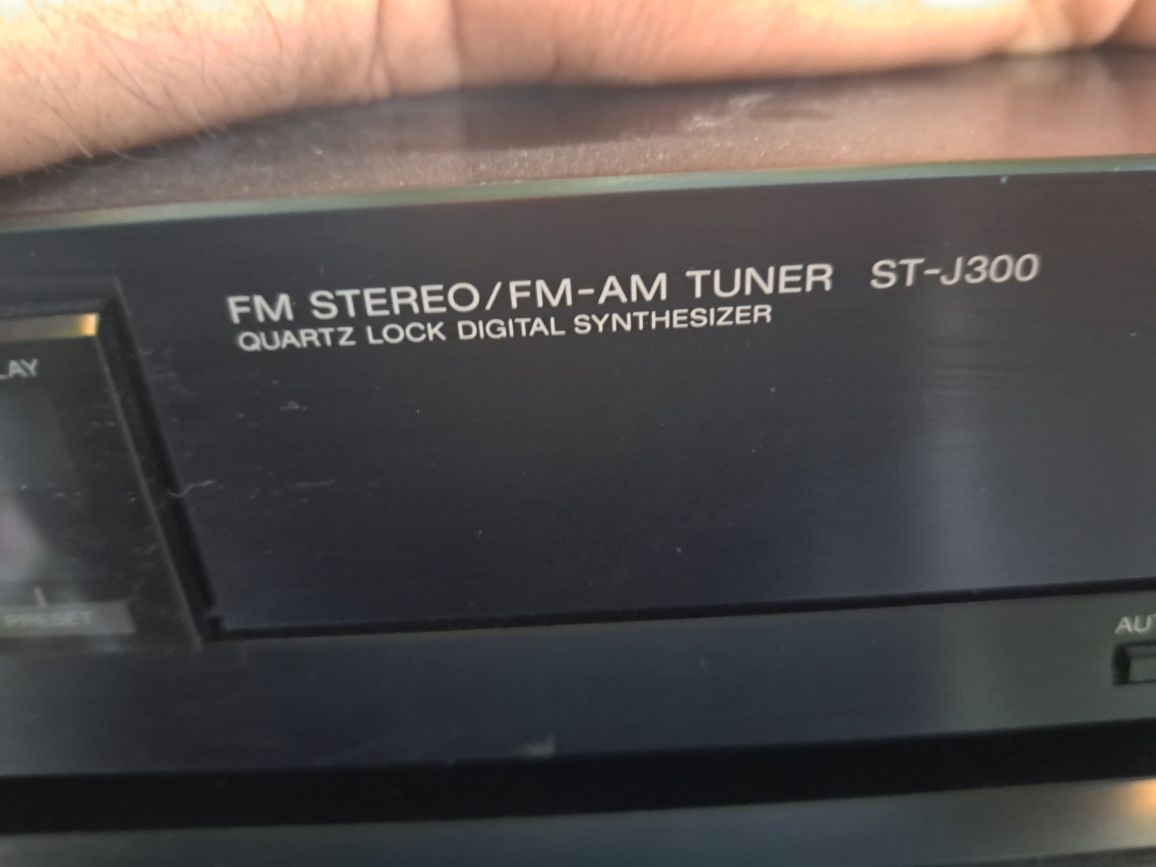 Amplituner + CD + dwie kolumny. Wszystko SONY.