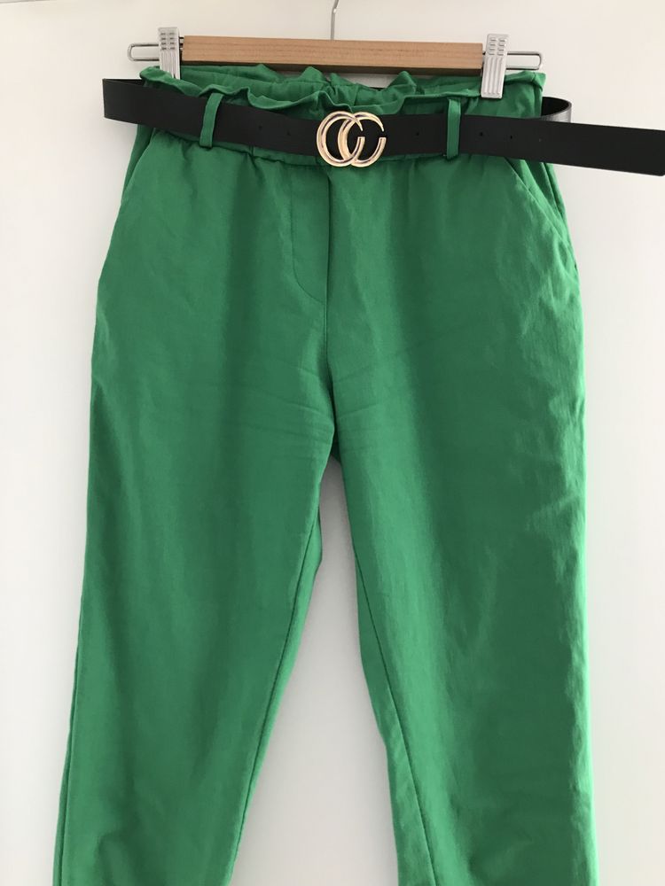 Spodnie zielone z paskiem 36 s