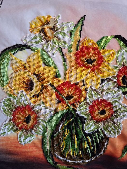 Картина "Нарциси" вишита бісером