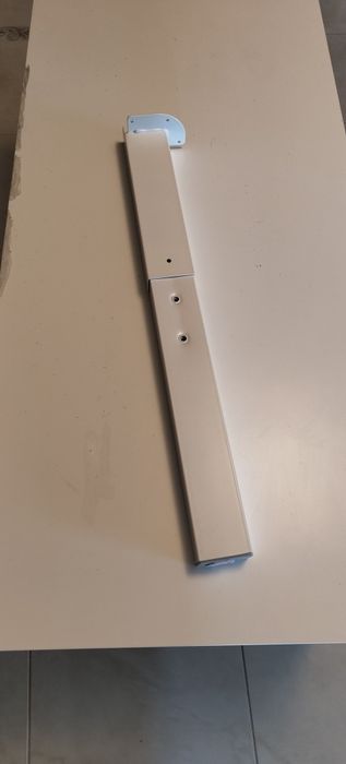 Biurko dziecięce Ikea - regulowane, rosnące