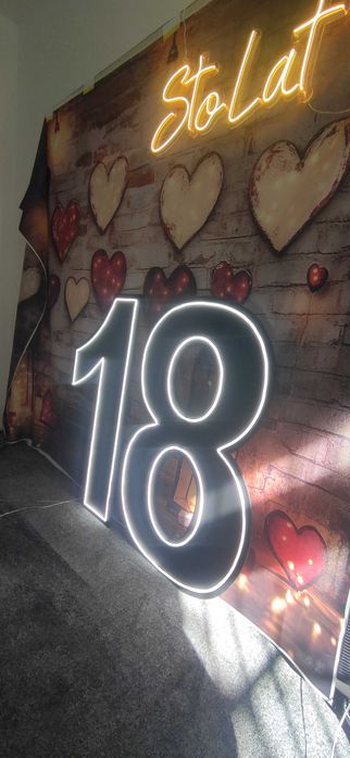 18 cyfra led czarna