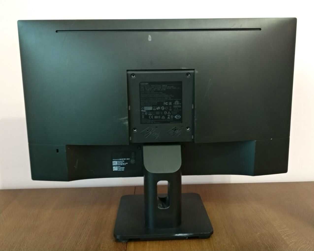 Монитор LED 21.5" Dell E2216H FullHD  DisplayPort, VGA