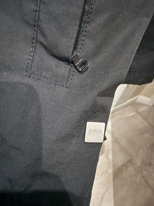 Ветровка Hugo Boss оригинал.