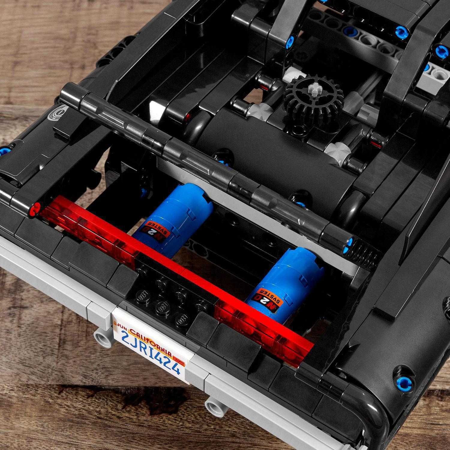 Лего Technic Dodge Charger Домініка Торетто/Додж Чарджер LEGO