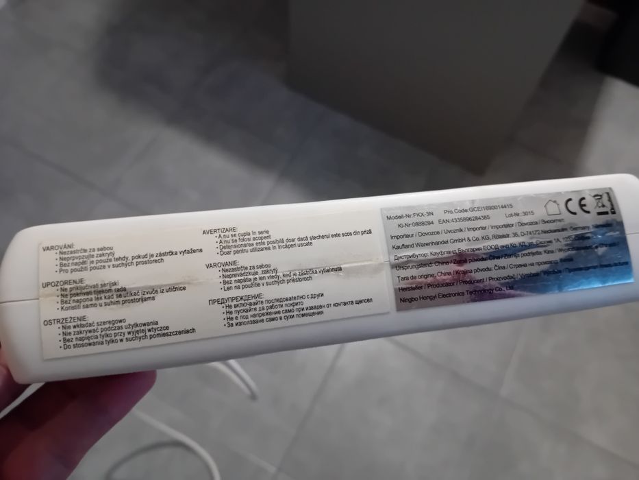 Rozgałęziacz z przełącznikiem Anslut