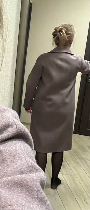 Пальто жіноче класичне  M розмір