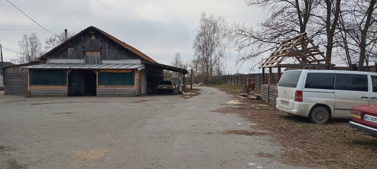 Продаётся небольшое производство (ферма)
