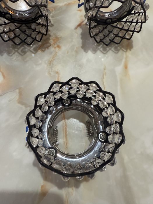 Oprawa halogenowa,halogen z krysztalkami ,czarny 3 szt,tanio,polecam!