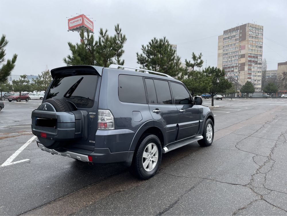 Mitsubishi Pajero Wagon