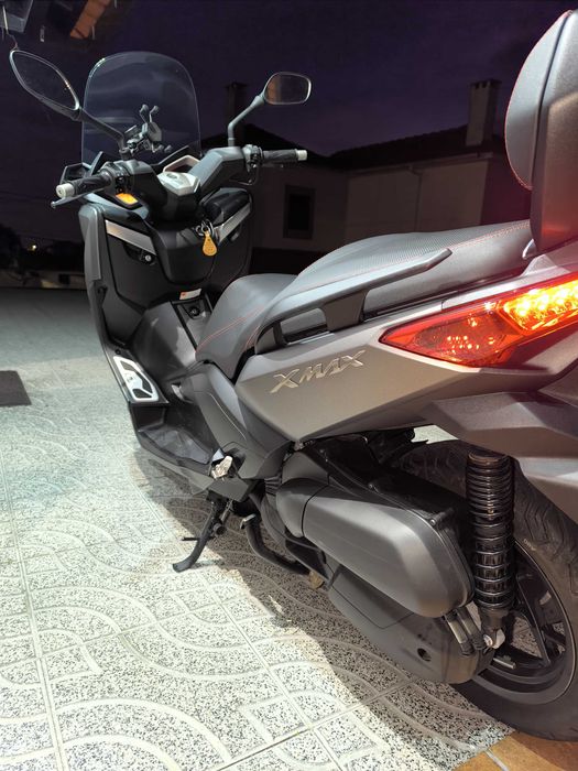 Yamaha x-max 125