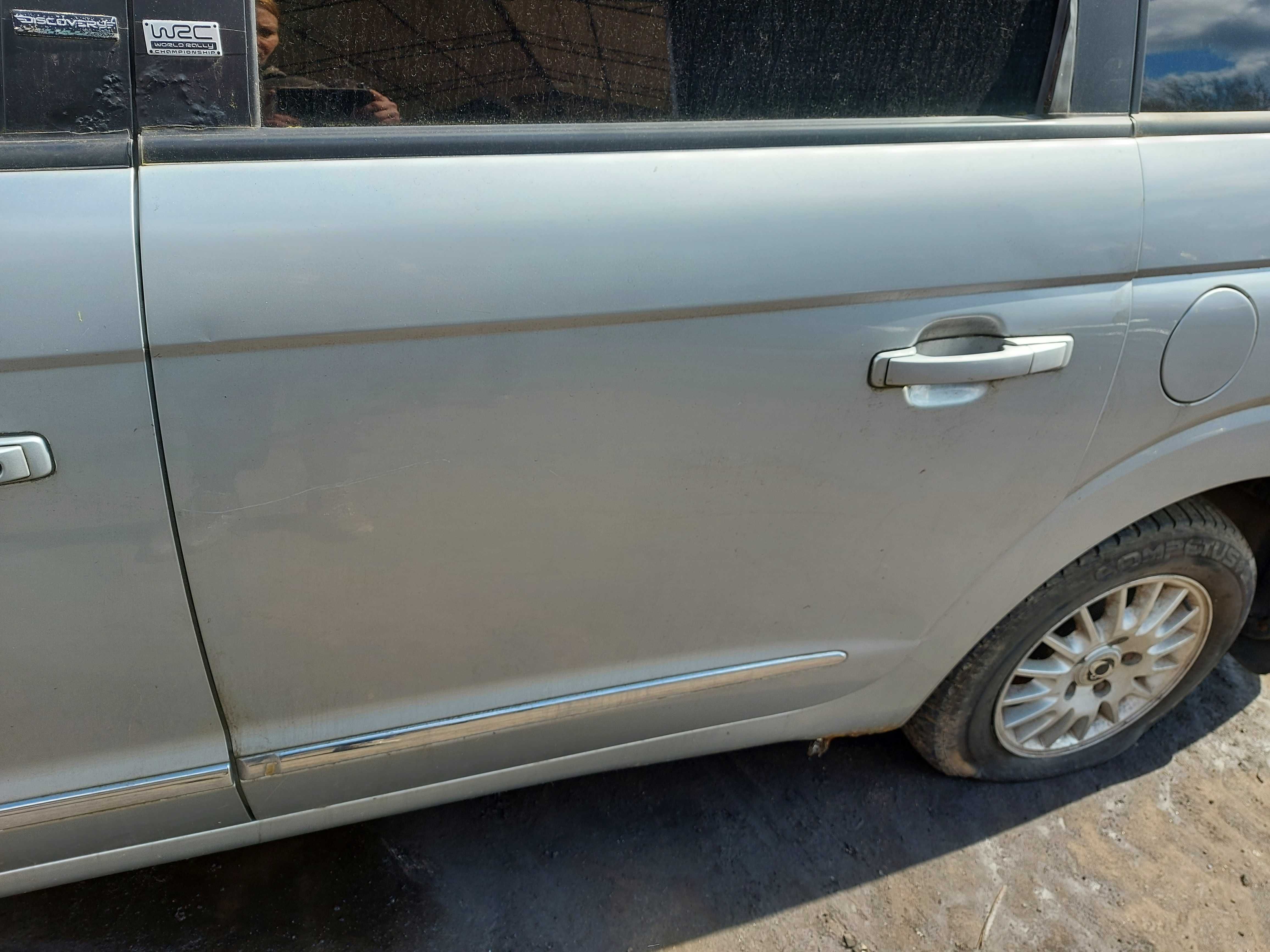 SsangYong Rodius SAF drzwi tylne FVv transport/dostawa