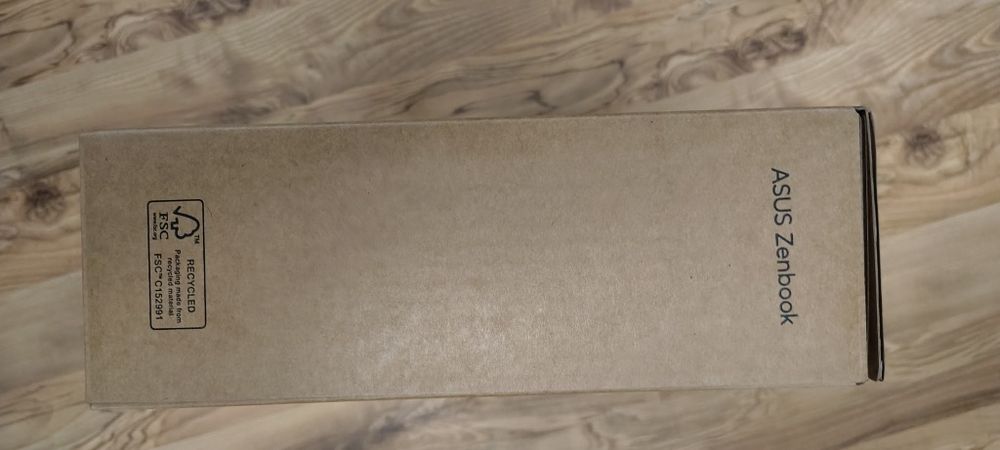 Laptop Asus ZenBook 14 nowy nie otwierany gwarancja 3 lata od producen
