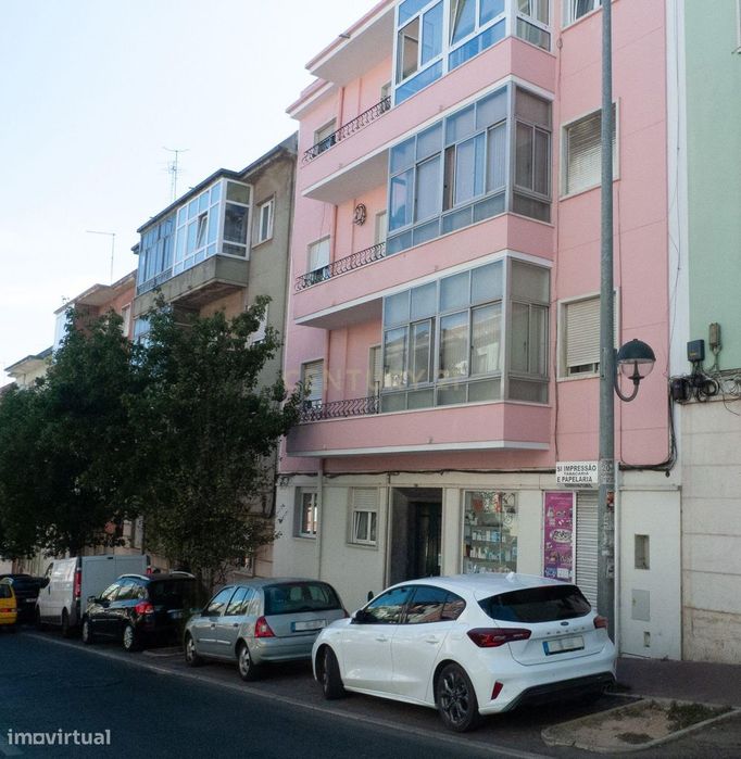 Loja para Investimento – Amadora (Rua António Feijó)