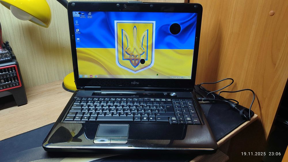 Продаються ноутбуки  всі разом