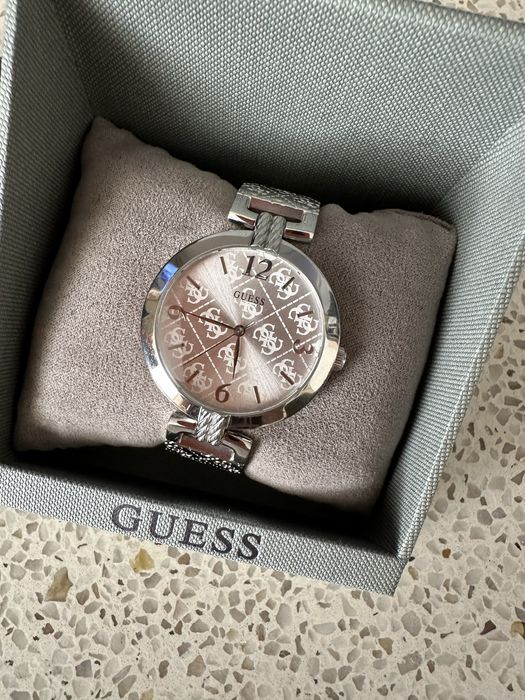 Жіночій годинник GUESS, оригінал, лімітована серія, ідеальний стан