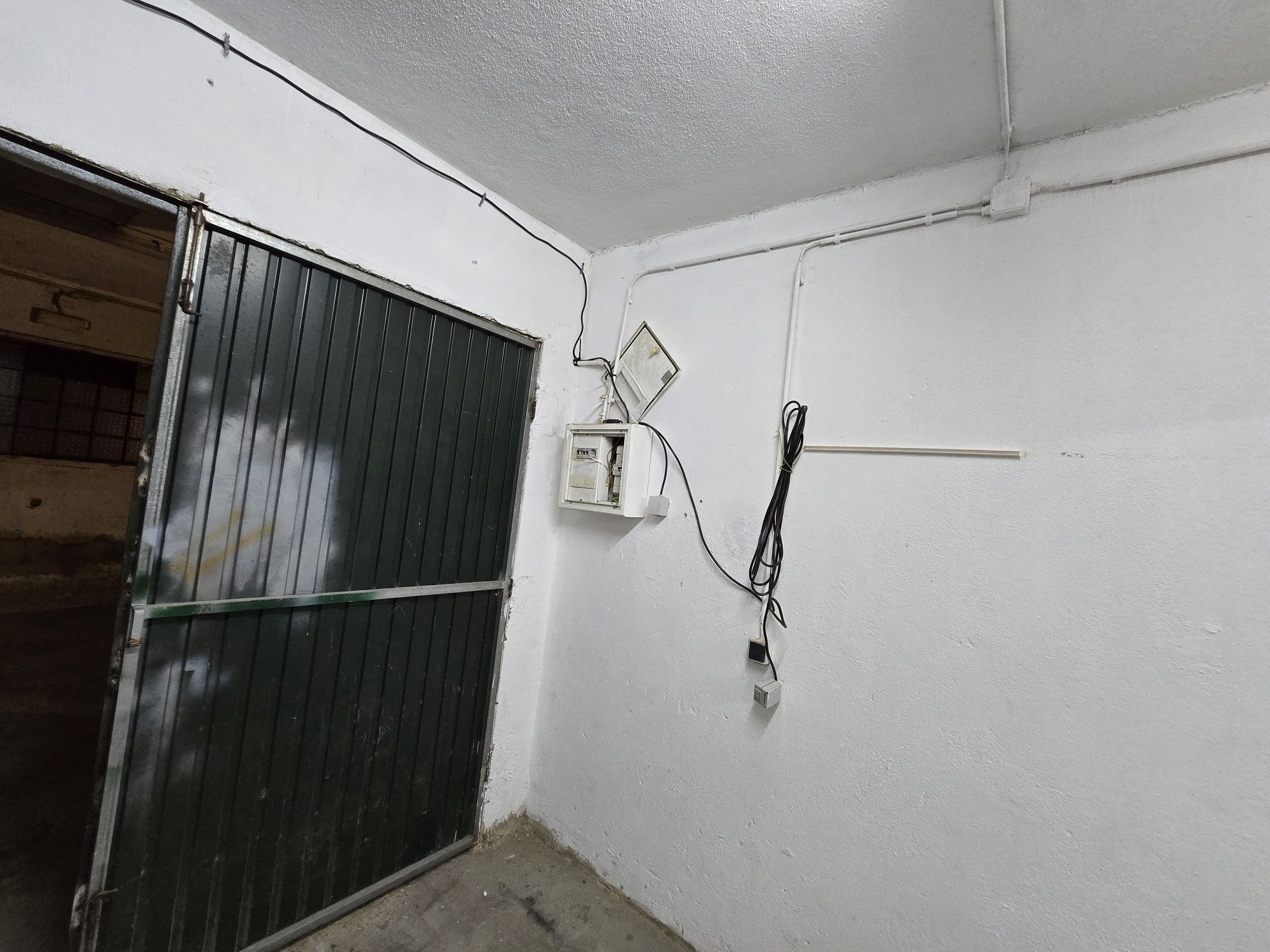 Vende se garagem