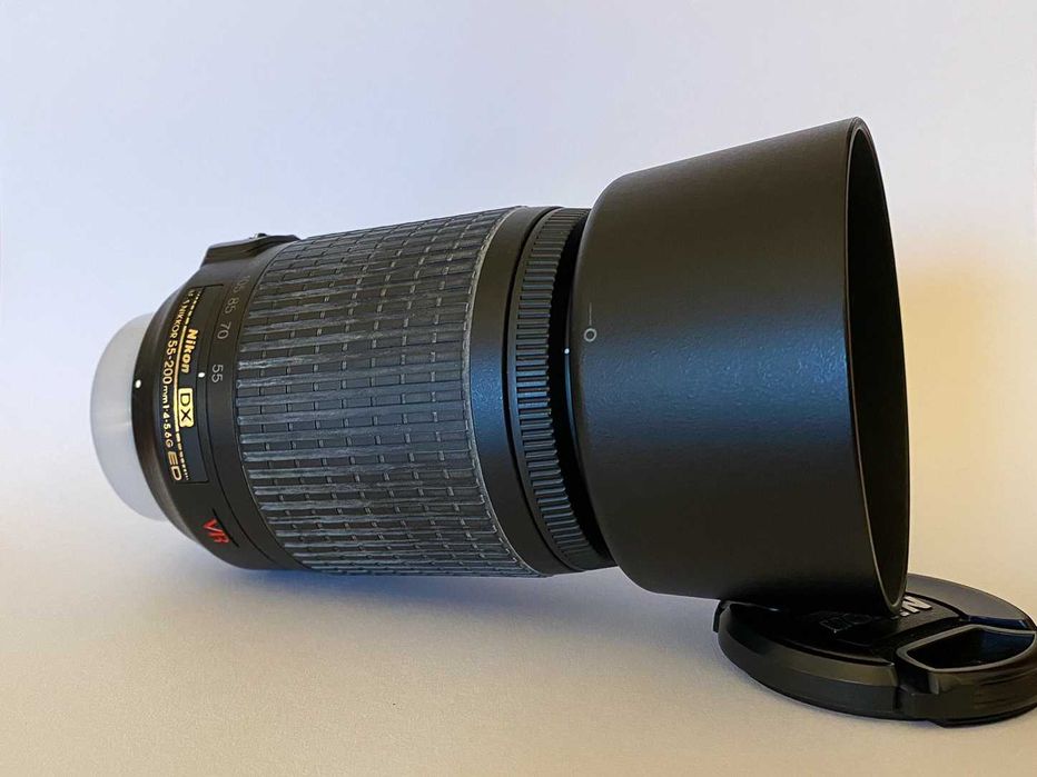 Objetiva Nikon Nikkor 55-200mm f/4-5.6G