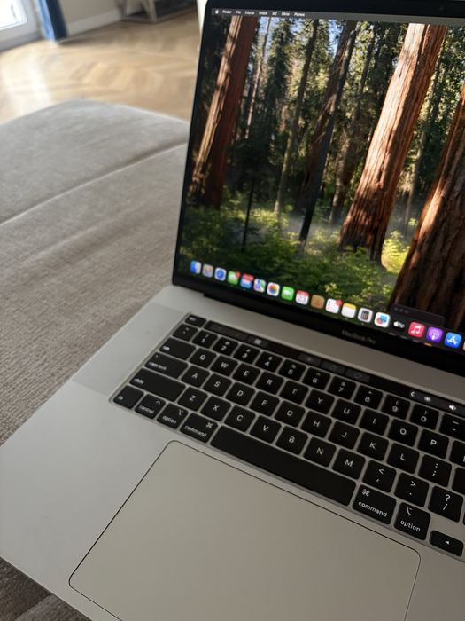 macbook pro 16 cali 2019
