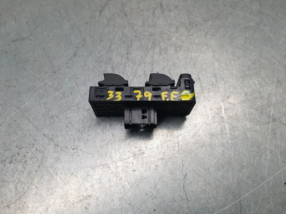 Comando / botão / interruptor vidros frente esquerdo CITROËN C3 III (S