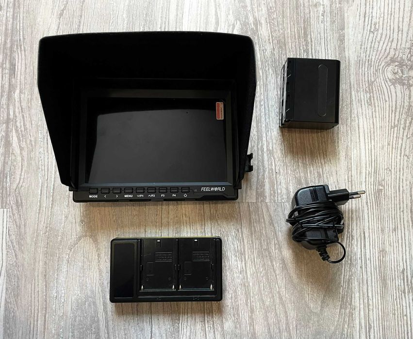 Monitor podglądowy FEELWORLD FW759 7'' HD akumulator, ładowarka