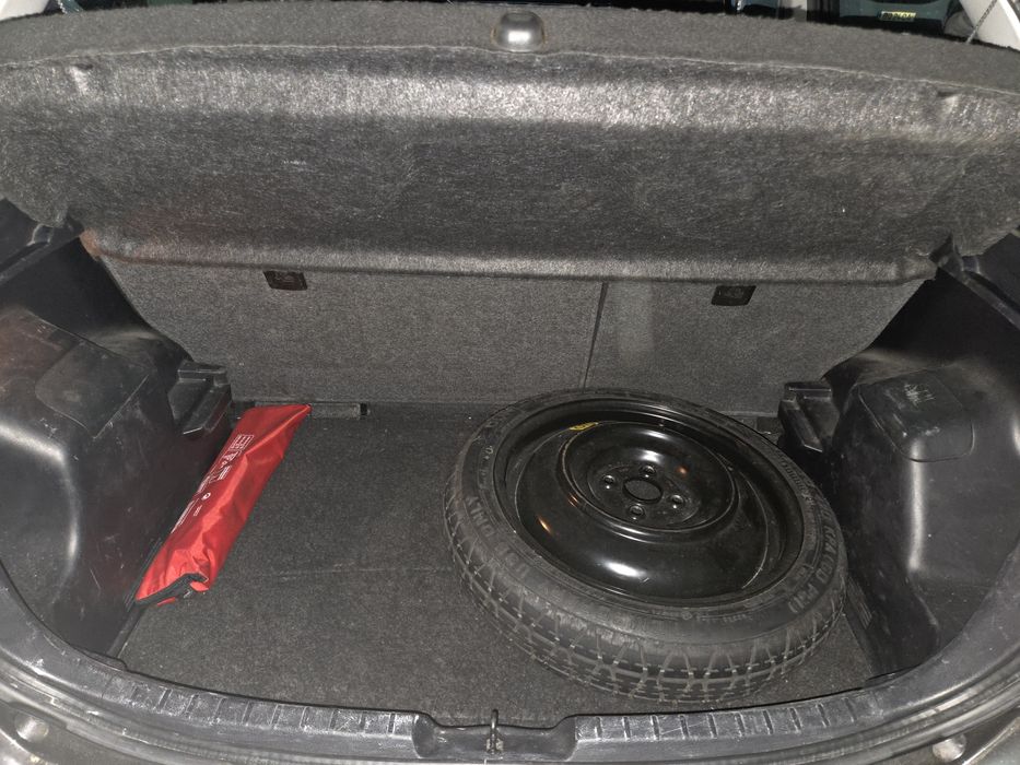 Toyota Yaris 2012 VVT-I 1.0